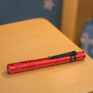 pen flashlight